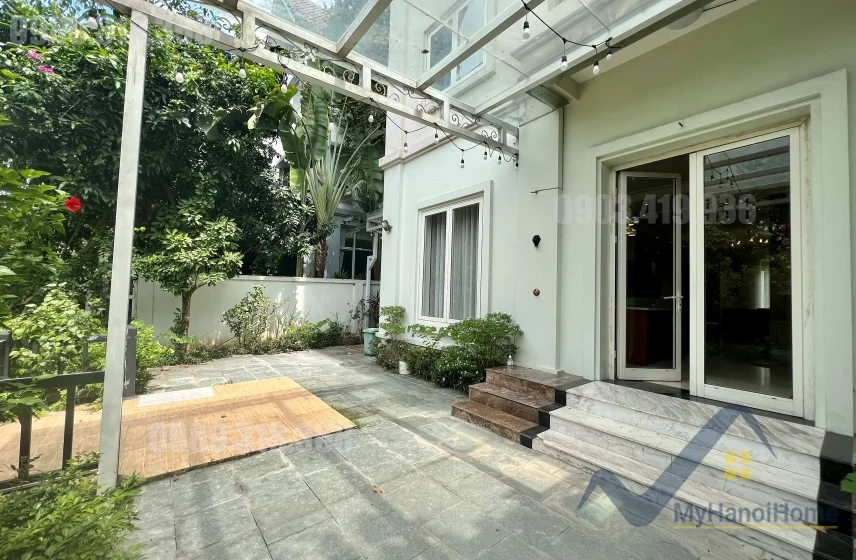 Xem ảnh 20: Ảnh 20: Biệt thự song lập Vinhomes Riverside cho thuê, nội thất hiện đại