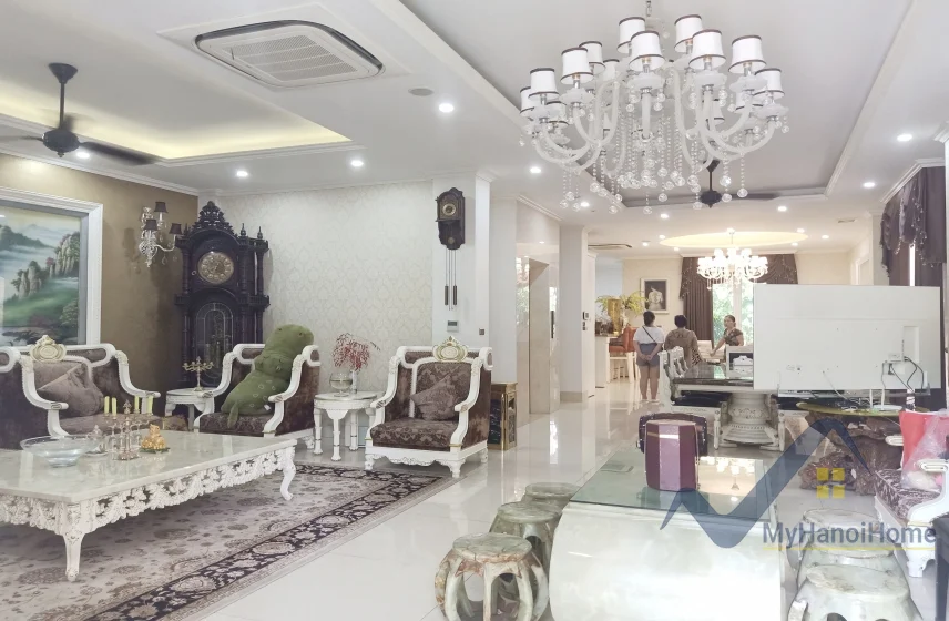 Xem ảnh 2: Ảnh 2: Biệt thự tân cổ điển Vinhomes Riverside cho thuê đơn lập