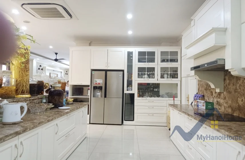 Xem ảnh 3: Ảnh 3: Biệt thự tân cổ điển Vinhomes Riverside cho thuê đơn lập