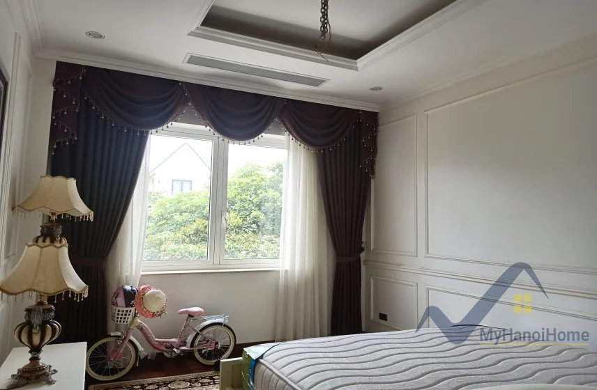 Xem ảnh 7: Ảnh 7: Biệt thự tân cổ điển Vinhomes Riverside cho thuê đơn lập