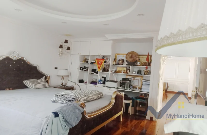 Xem ảnh 11: Ảnh 11: Biệt thự tân cổ điển Vinhomes Riverside cho thuê đơn lập