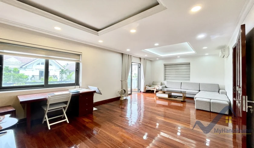Xem ảnh 3: Ảnh 3: Biệt thự Vinhome Riverside full nội thất, đã sửa chữa đẹp 4PN
