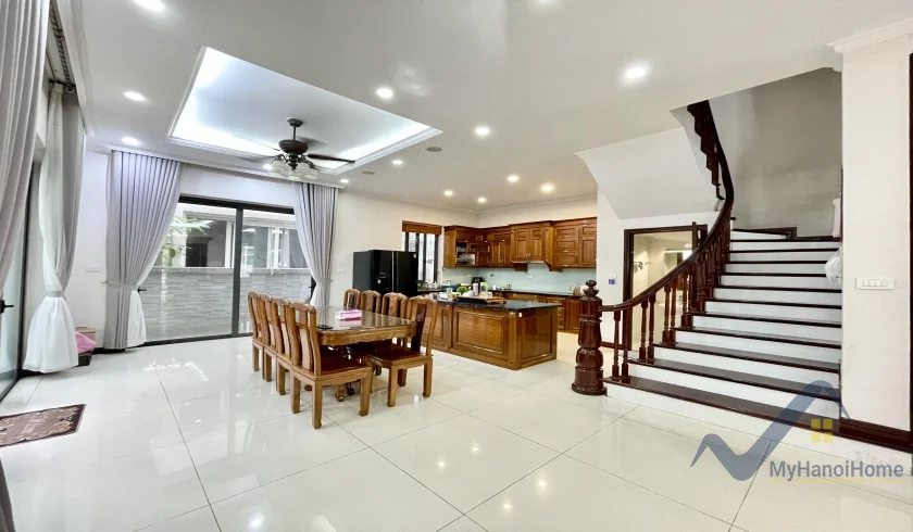 Xem ảnh 14: Ảnh 14: Biệt thự Vinhome Riverside full nội thất, đã sửa chữa đẹp 4PN