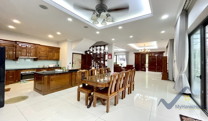 Xem ảnh 15: Ảnh 15: Biệt thự Vinhome Riverside full nội thất, đã sửa chữa đẹp 4PN