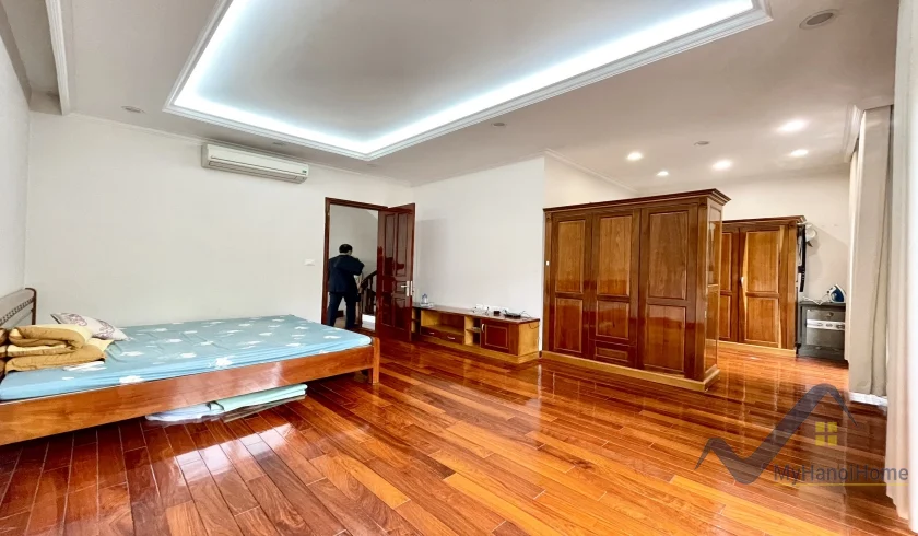 Xem ảnh 18: Ảnh 18: Biệt thự Vinhome Riverside full nội thất, đã sửa chữa đẹp 4PN