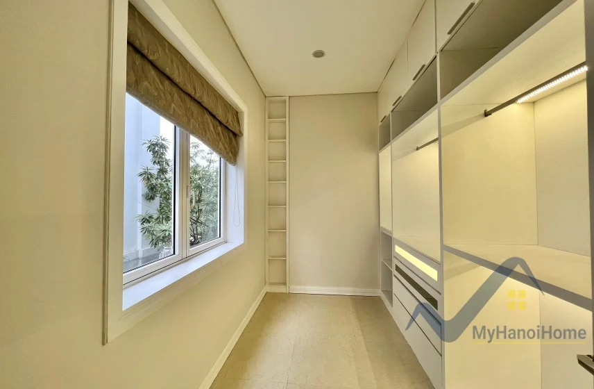 Xem ảnh 8: Ảnh 8: Biệt thự Vinhome Riverside full nội thất đơn lập cần cho thuê