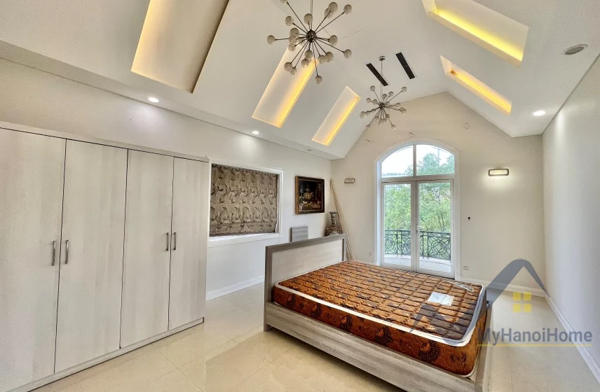 Xem ảnh 10: Ảnh 10: Biệt thự Vinhome Riverside full nội thất đơn lập cần cho thuê