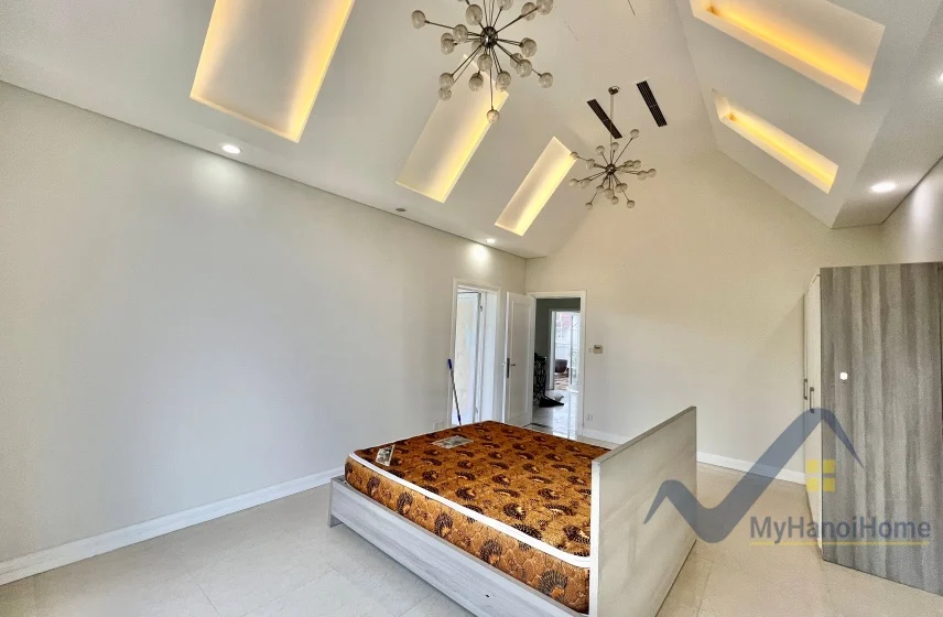 Xem ảnh 11: Ảnh 11: Biệt thự Vinhome Riverside full nội thất đơn lập cần cho thuê