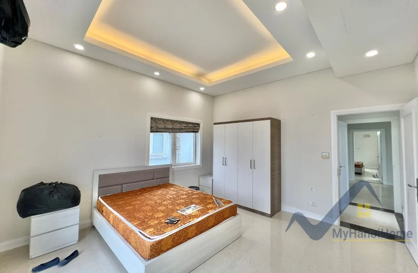 Xem ảnh 15: Ảnh 15: Biệt thự Vinhome Riverside full nội thất đơn lập cần cho thuê