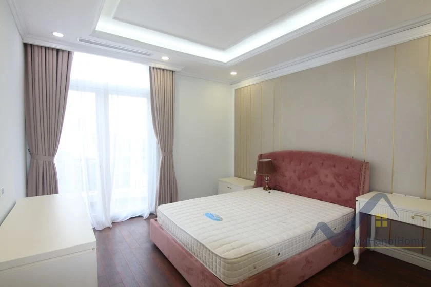 Xem ảnh 10: Ảnh 10: Biệt thự Vinhome Riverside gần trường BIS cần cho thuê