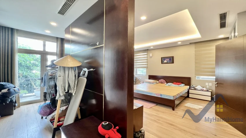 Xem ảnh 18: Ảnh 18: Biệt thự Vinhomes Harmony gần Vinschool cho thuê có thang máy