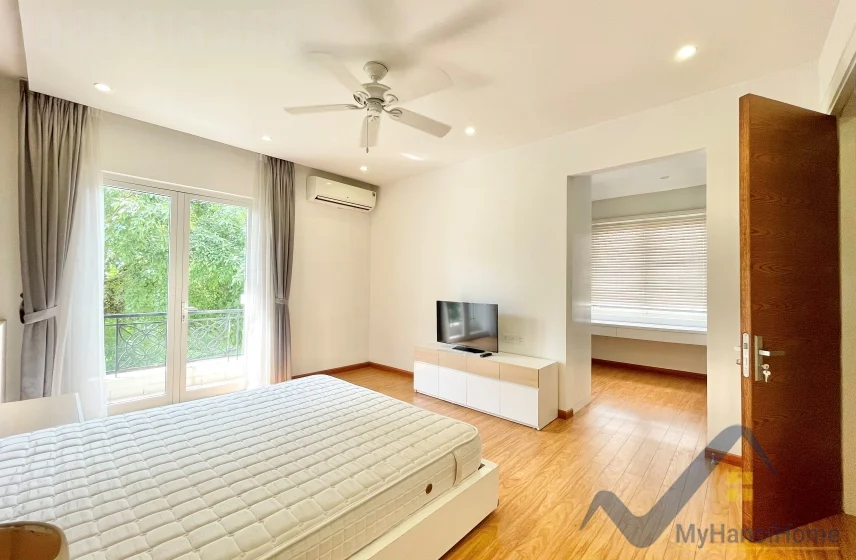 Xem ảnh 4: Ảnh 4: Biệt thự Vinhomes Riverside cho thuê, căn song lập full đồ