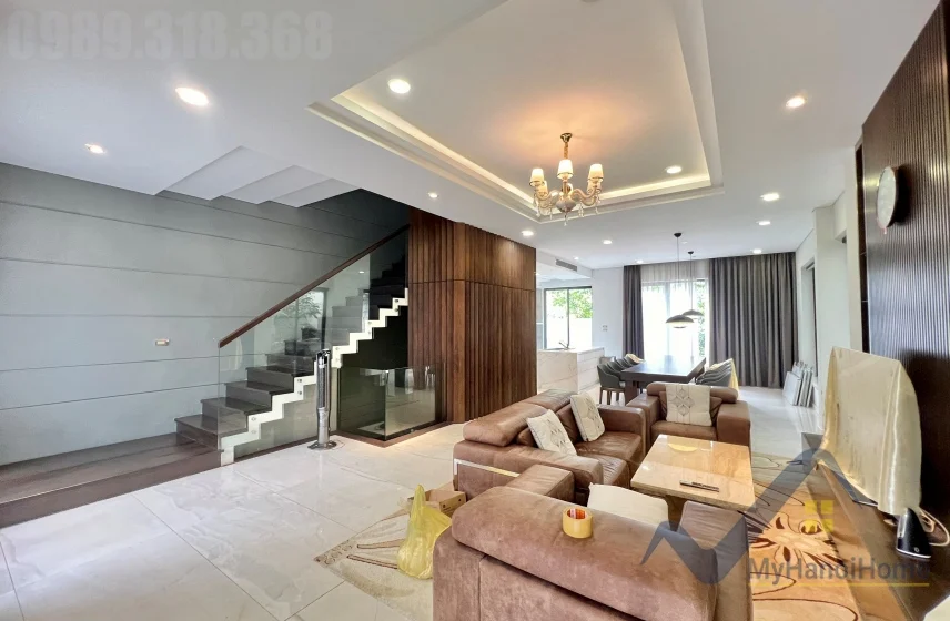 Xem ảnh 2: Ảnh 2: Biệt thự Vinhomes Riverside cho thuê căn song lập, gần sân Golf