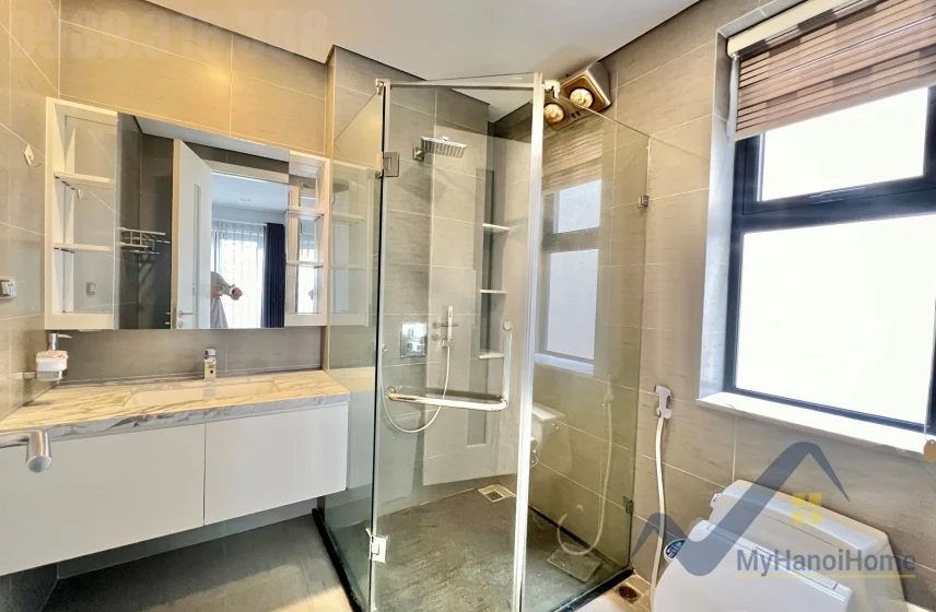 Xem ảnh 12: Ảnh 12: Biệt thự Vinhomes Riverside cho thuê căn song lập, gần sân Golf