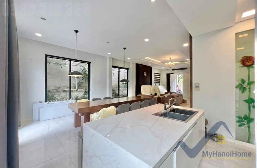 Xem ảnh 24: Ảnh 24: Biệt thự Vinhomes Riverside cho thuê căn song lập, gần sân Golf