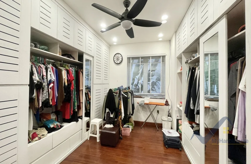 Xem ảnh 6: Ảnh 6: Biệt thự Vinhomes Riverside cho thuê đơn lập, đã thiết kế mới