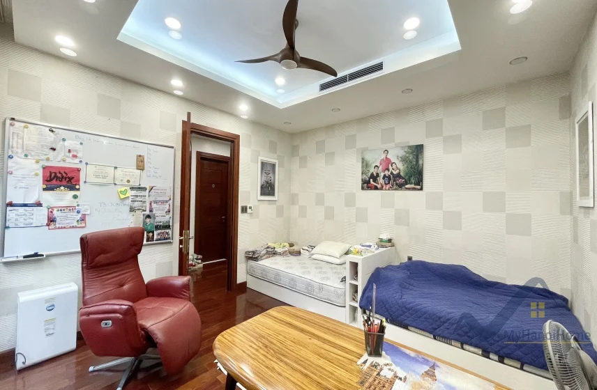 Xem ảnh 8: Ảnh 8: Biệt thự Vinhomes Riverside cho thuê đơn lập, đã thiết kế mới