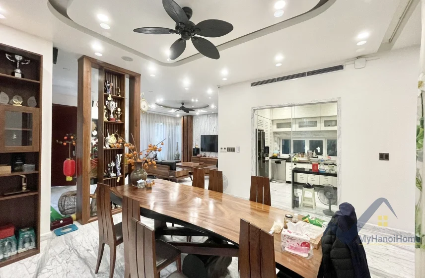 Xem ảnh 15: Ảnh 15: Biệt thự Vinhomes Riverside cho thuê đơn lập, đã thiết kế mới