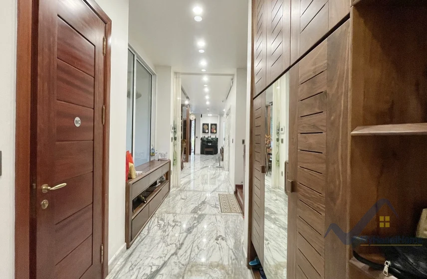 Xem ảnh 18: Ảnh 18: Biệt thự Vinhomes Riverside cho thuê đơn lập, đã thiết kế mới