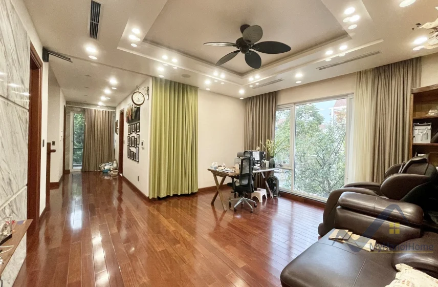 Xem ảnh 21: Ảnh 21: Biệt thự Vinhomes Riverside cho thuê đơn lập, đã thiết kế mới