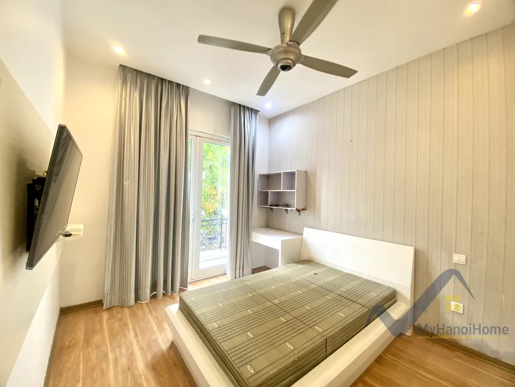 Xem ảnh 3: Ảnh 3: Biệt thự Vinhomes Riverside cho thuê đủ đồ 5PN