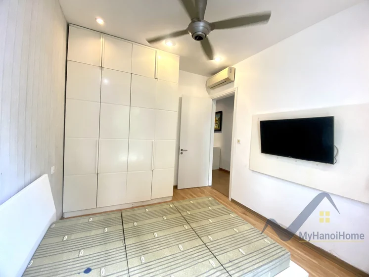 Xem ảnh 4: Ảnh 4: Biệt thự Vinhomes Riverside cho thuê đủ đồ 5PN