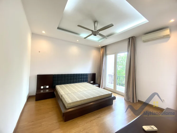 Xem ảnh 6: Ảnh 6: Biệt thự Vinhomes Riverside cho thuê đủ đồ 5PN