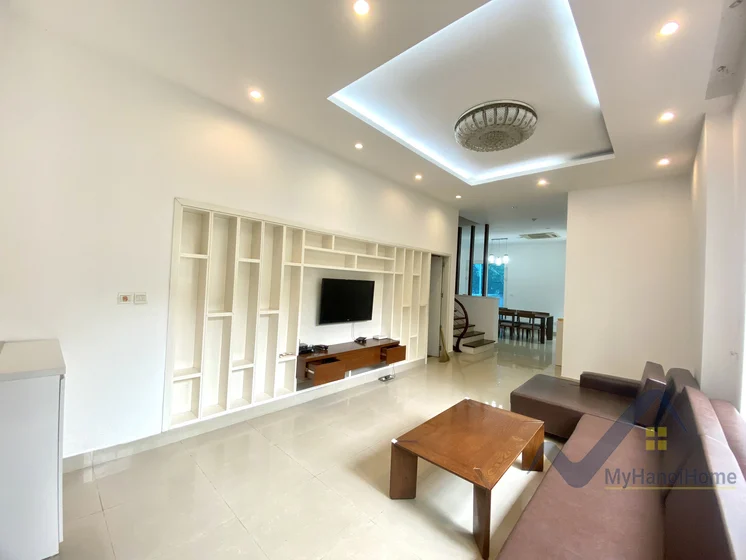 Xem ảnh 8: Ảnh 8: Biệt thự Vinhomes Riverside cho thuê đủ đồ 5PN