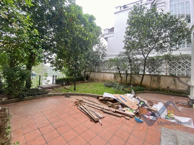 Xem ảnh 13: Ảnh 13: Biệt thự Vinhomes Riverside cho thuê đủ đồ 5PN