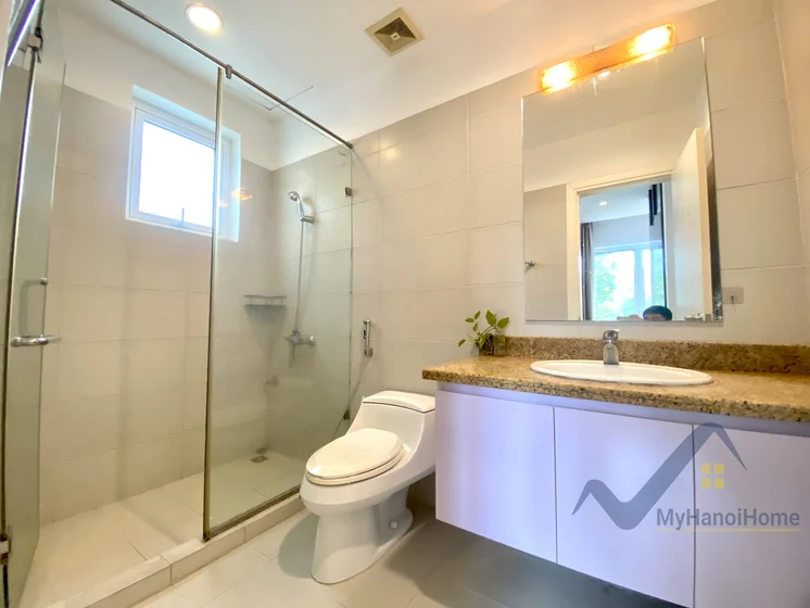 Xem ảnh 16: Ảnh 16: Biệt thự Vinhomes Riverside cho thuê đủ đồ 5PN