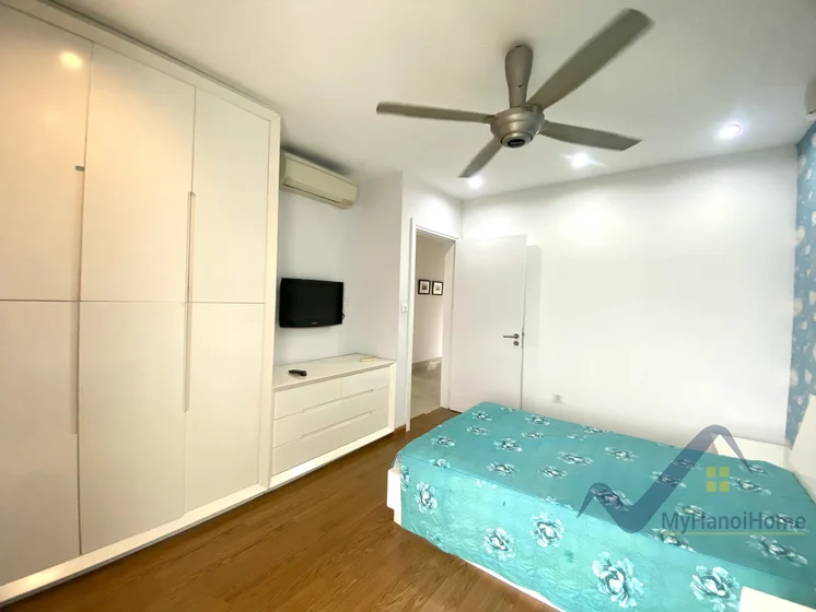 Xem ảnh 18: Ảnh 18: Biệt thự Vinhomes Riverside cho thuê đủ đồ 5PN