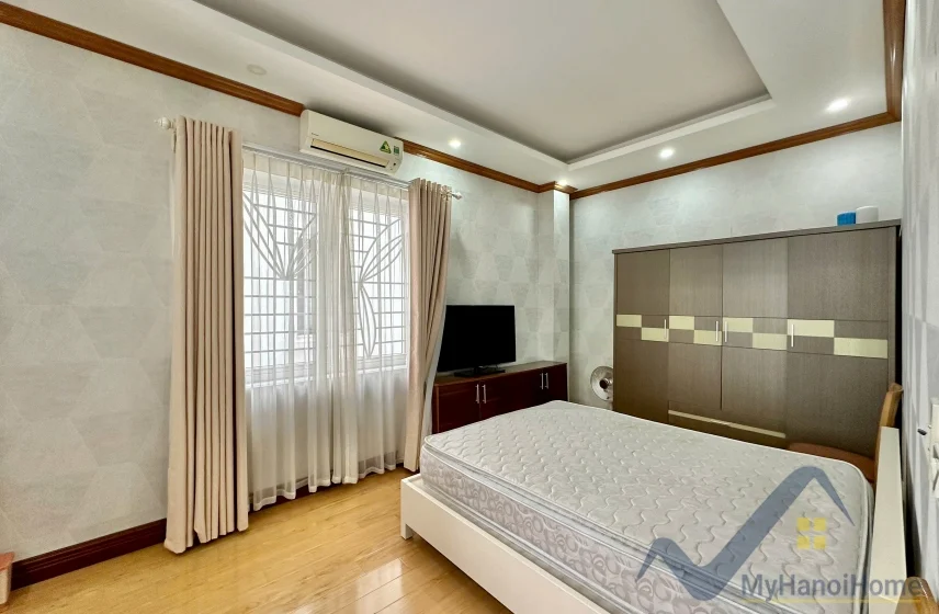 Xem ảnh 8: Ảnh 8: Biệt thự Vinhomes Riverside cho thuê đủ đồ gần vườn hoa