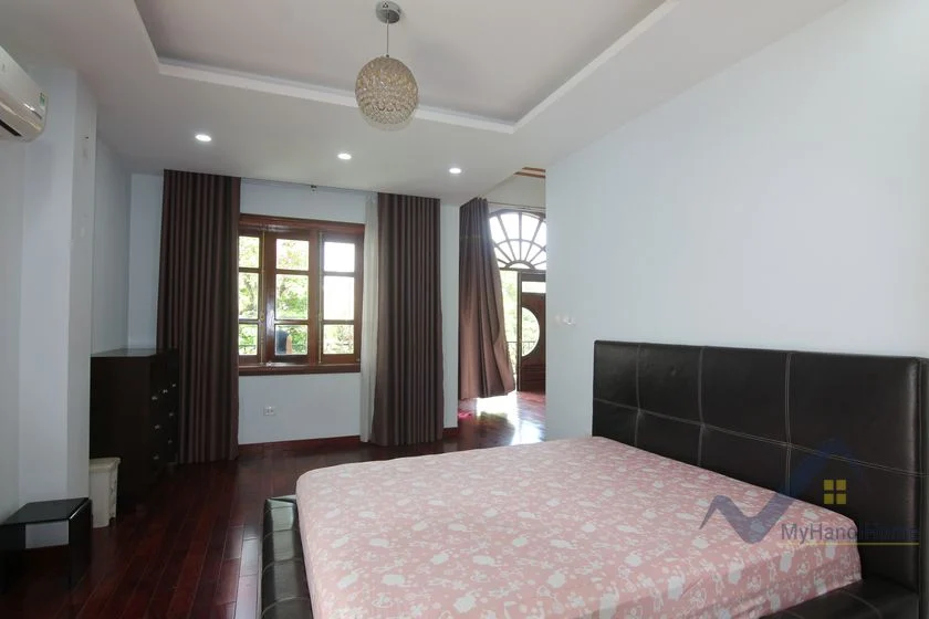 Xem ảnh 16: Ảnh 16: Biệt thự Vinhomes Riverside cho thuê gần trường BIS full đồ