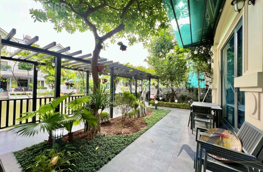 Xem ảnh 3: Ảnh 3: Biệt thự Vinhomes Riverside cho thuê gần vườn hoa, công viên