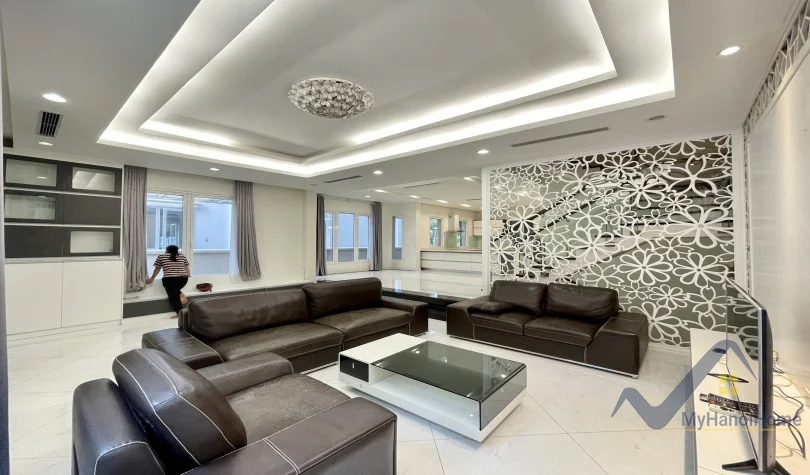 Xem ảnh 13: Ảnh 13: Biệt thự Vinhomes Riverside cho thuê hướng Tây Bắc