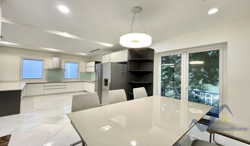 Xem ảnh 16: Ảnh 16: Biệt thự Vinhomes Riverside cho thuê hướng Tây Bắc