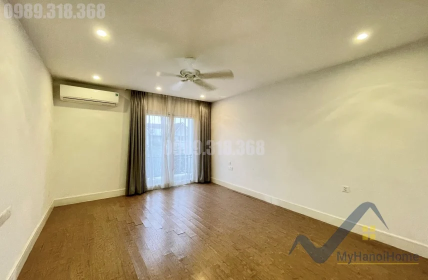 Xem ảnh 8: Ảnh 8: Biệt thự Vinhomes Riverside cho thuê không đồ, 4PN