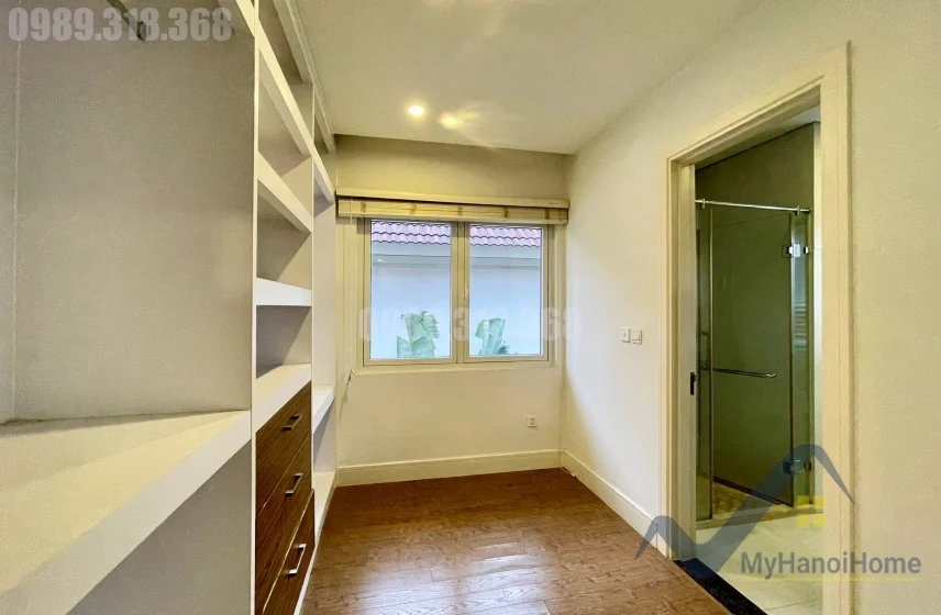 Xem ảnh 10: Ảnh 10: Biệt thự Vinhomes Riverside cho thuê không đồ, 4PN
