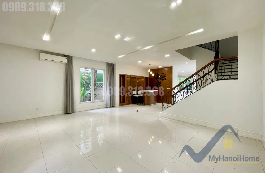 Xem ảnh 13: Ảnh 13: Biệt thự Vinhomes Riverside cho thuê không đồ, 4PN