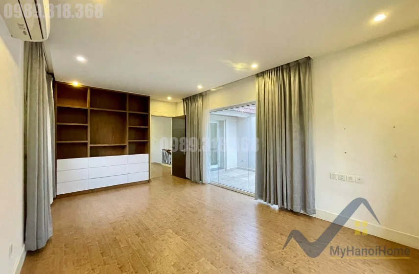 Xem ảnh 14: Ảnh 14: Biệt thự Vinhomes Riverside cho thuê không đồ, 4PN
