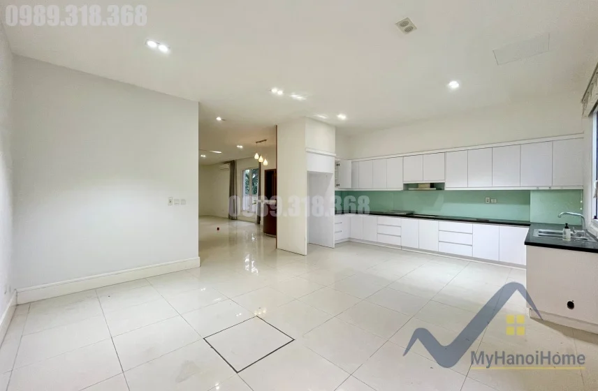 Xem ảnh 17: Ảnh 17: Biệt thự Vinhomes Riverside cho thuê không đồ, 4PN