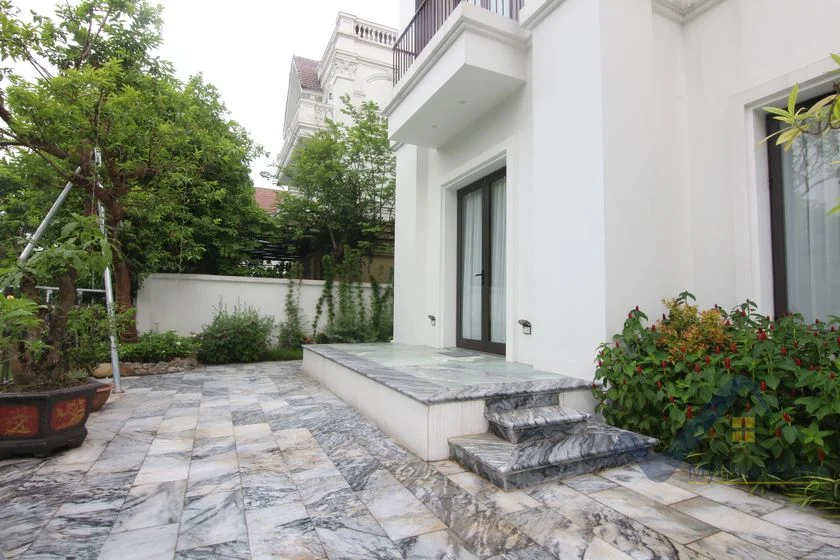 Xem ảnh 4: Ảnh 4: Biệt thự Vinhomes Riverside đơn lập, thiết kế hiện đại, full nội thất