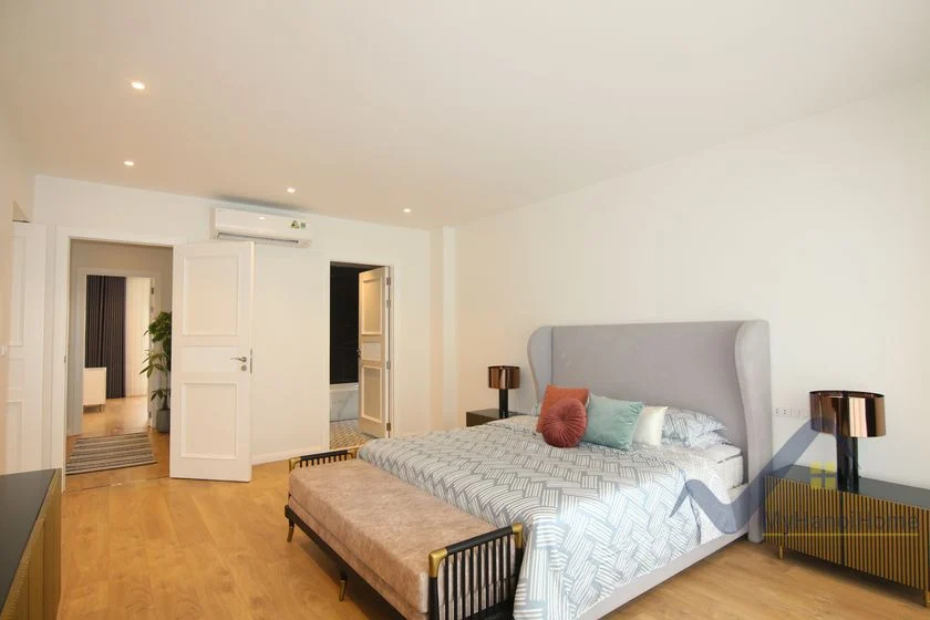 Xem ảnh 10: Ảnh 10: Biệt thự Vinhomes Riverside đơn lập, thiết kế hiện đại, full nội thất