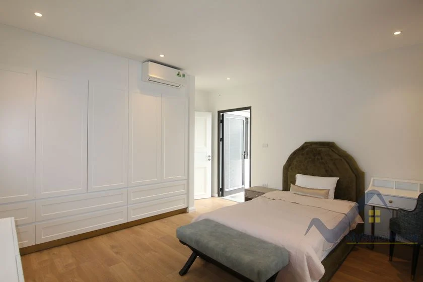 Xem ảnh 28: Ảnh 28: Biệt thự Vinhomes Riverside đơn lập, thiết kế hiện đại, full nội thất