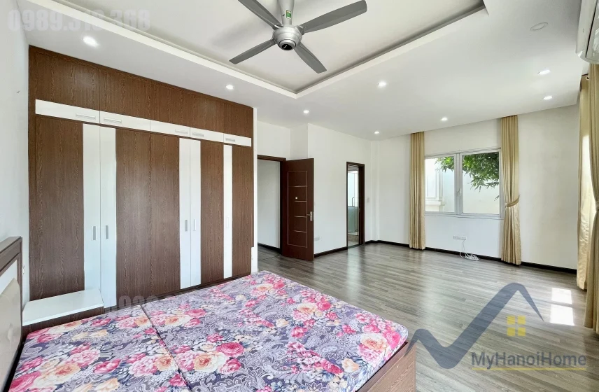 Xem ảnh 3: Ảnh 3: Biệt thự Vinhomes Riverside đủ đồ Hoa Sữa cho thuê