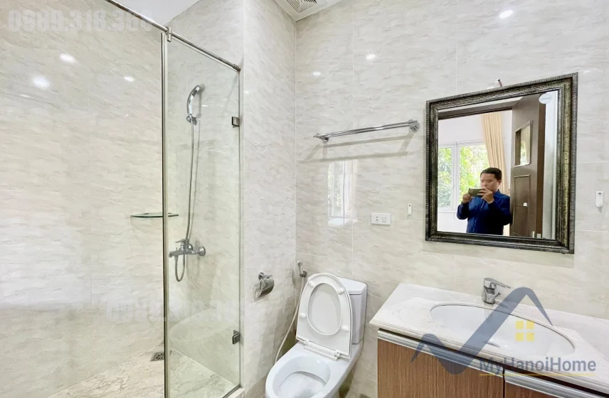 Xem ảnh 8: Ảnh 8: Biệt thự Vinhomes Riverside đủ đồ Hoa Sữa cho thuê