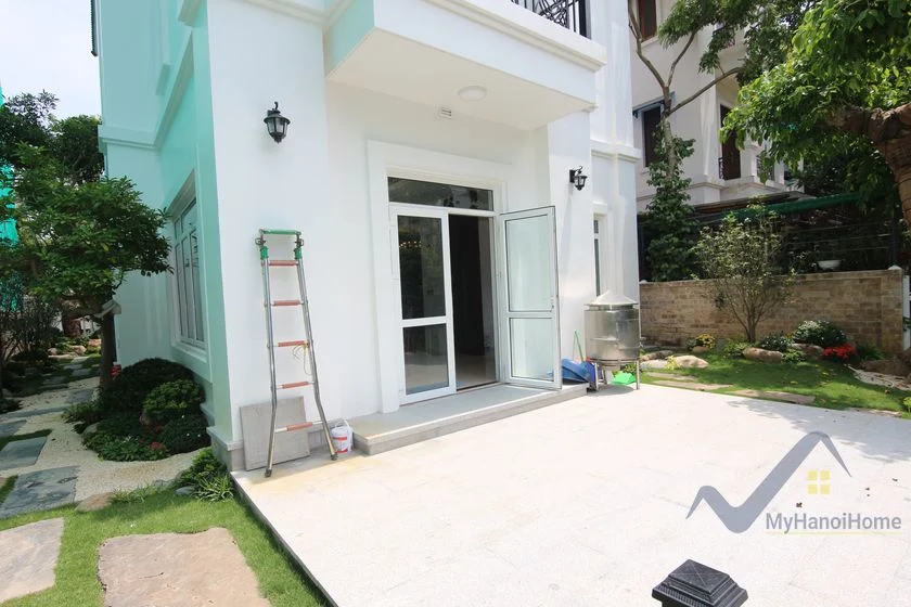 Xem ảnh 5: Ảnh 5: Cần bán biệt thự đơn lập Vinhomes Riverside đã hoàn thiện đẹp