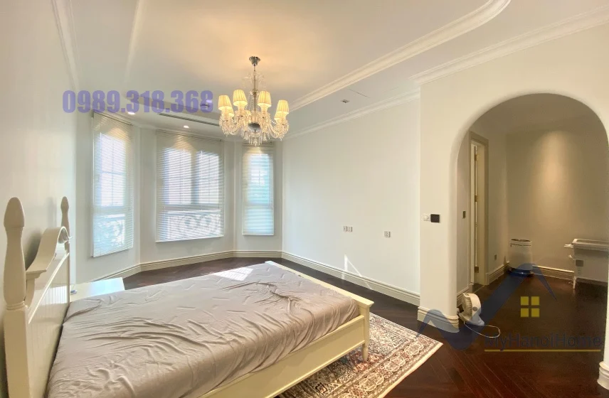 Xem ảnh 4: Ảnh 4: Cần bán biệt thự Vinhomes Riverside đơn lập, có thang máy
