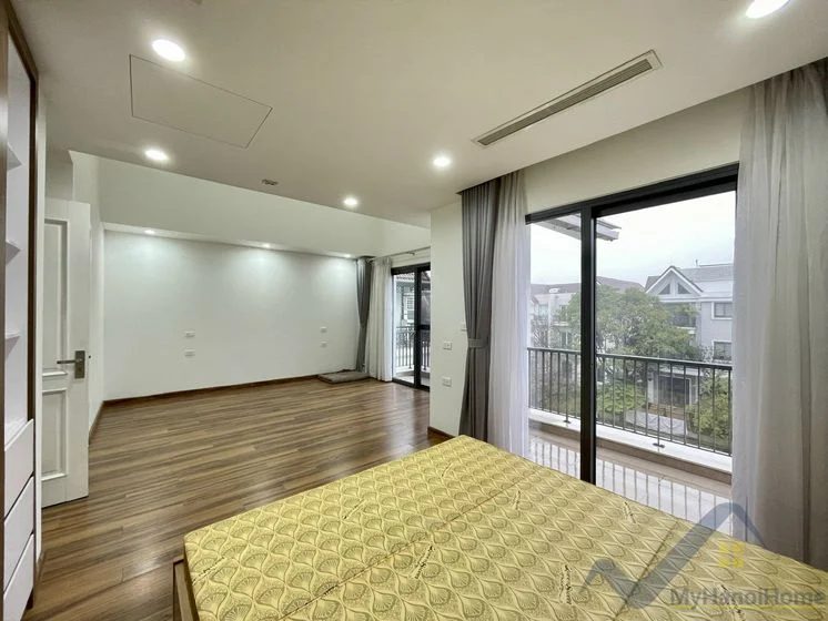 Xem ảnh 11: Ảnh 11: Căn biệt thự đơn lập cho thuê tại Vinhome Riverside đủ đồ