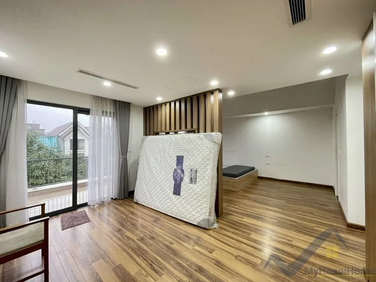 Xem ảnh 14: Ảnh 14: Căn biệt thự đơn lập cho thuê tại Vinhome Riverside đủ đồ